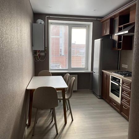 Apartpoltava Двокімнатні Апартаменти З Джакузі Біля Листопаду 외부 사진