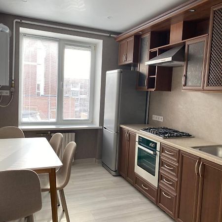 Apartpoltava Двокімнатні Апартаменти З Джакузі Біля Листопаду 외부 사진