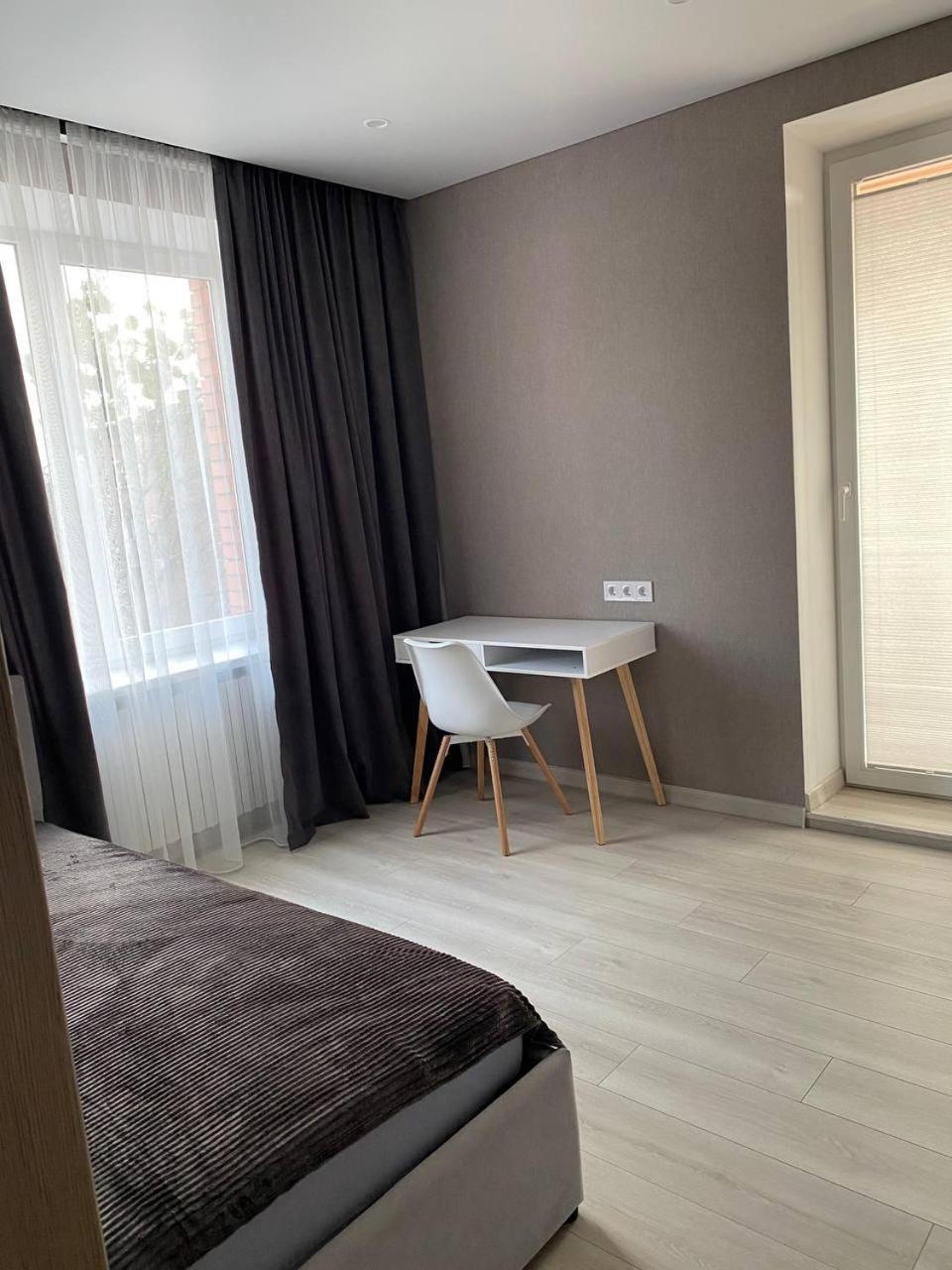 Apartpoltava Двокімнатні Апартаменти З Джакузі Біля Листопаду 외부 사진