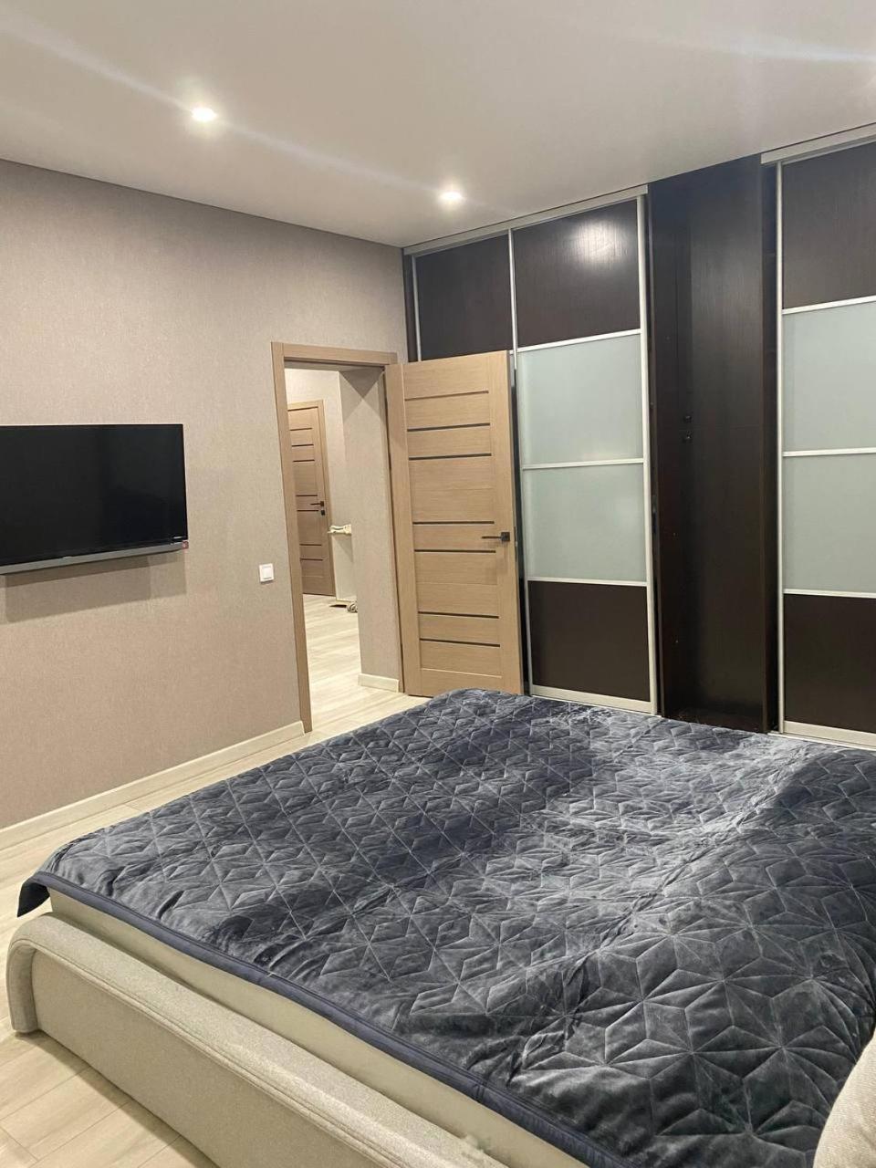 Apartpoltava Двокімнатні Апартаменти З Джакузі Біля Листопаду 외부 사진